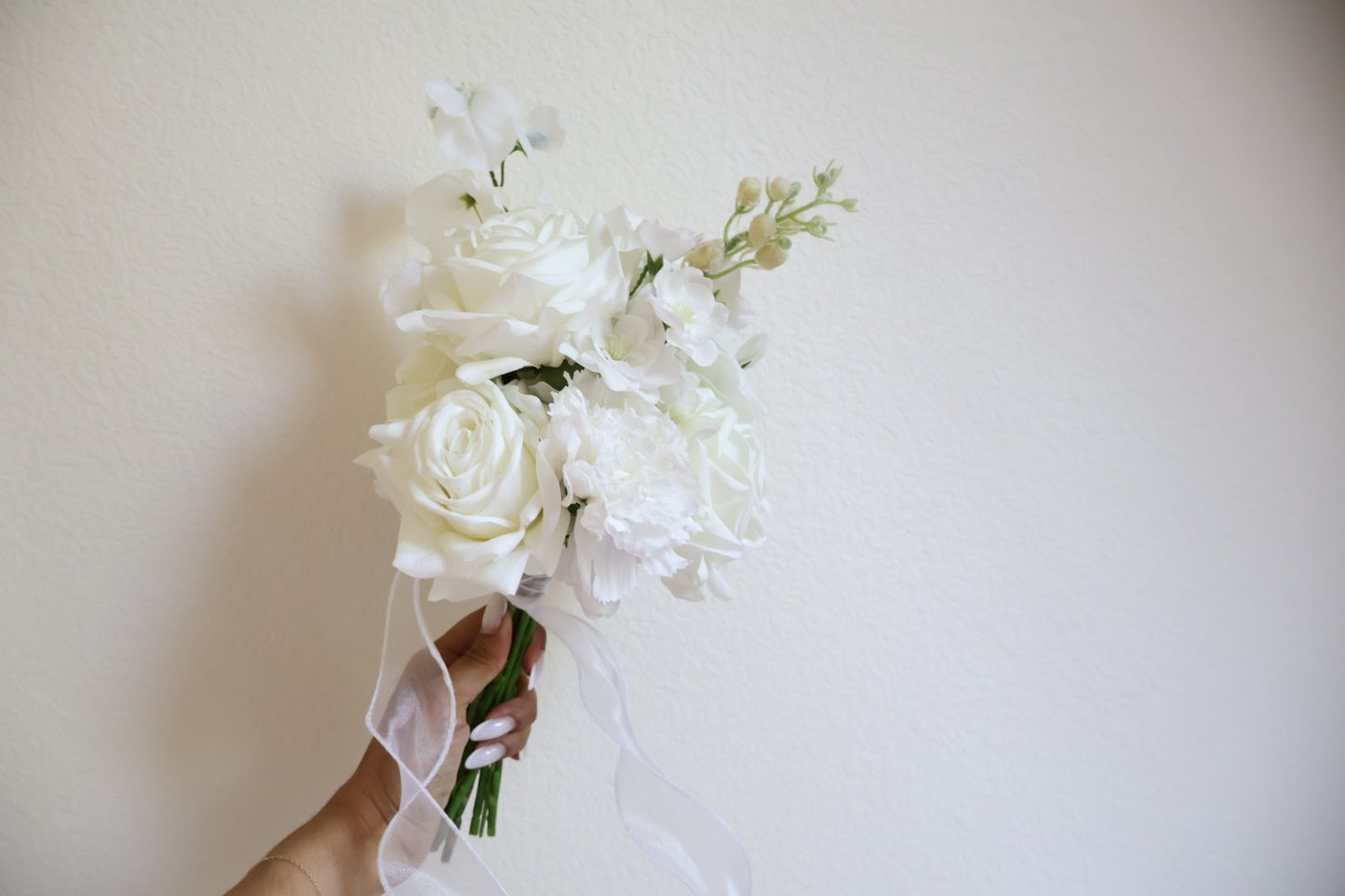 [In STOCK] Bridesmaid Blanc Bouquet "Petit"