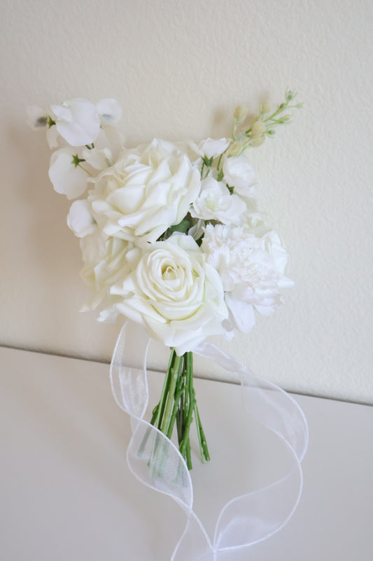 [In STOCK] Bridesmaid Blanc Bouquet "Petit"