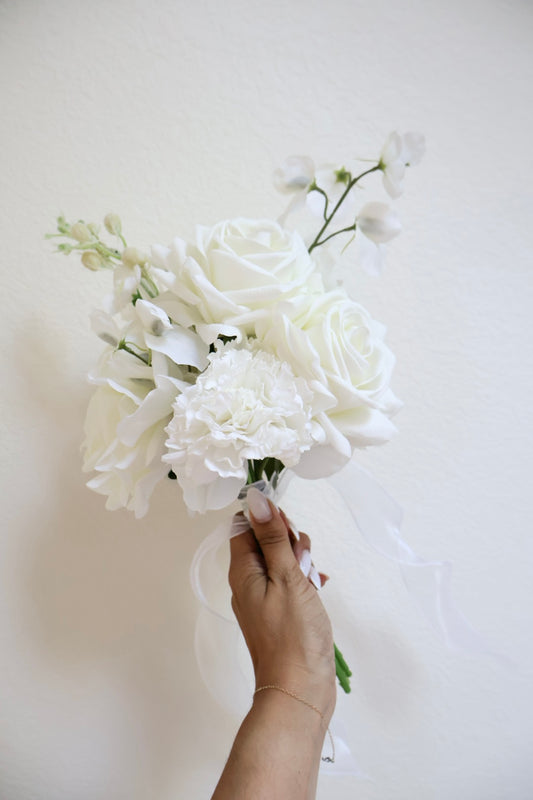 [In STOCK] Bridesmaid Blanc Bouquet "Petit"