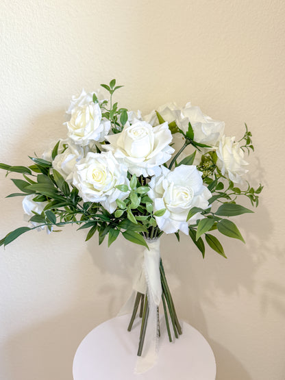 [IN STOCK] Classic Laurel Bouquet