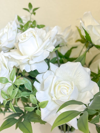 [IN STOCK] Classic Laurel Bouquet