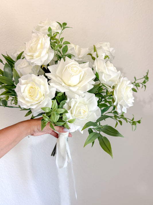 [IN STOCK] Classic Laurel Bouquet