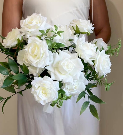 [IN STOCK] Classic Laurel Bouquet